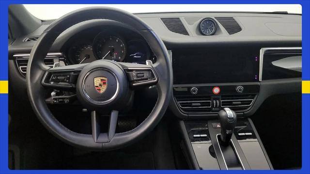 2023 Porsche Macan Macan