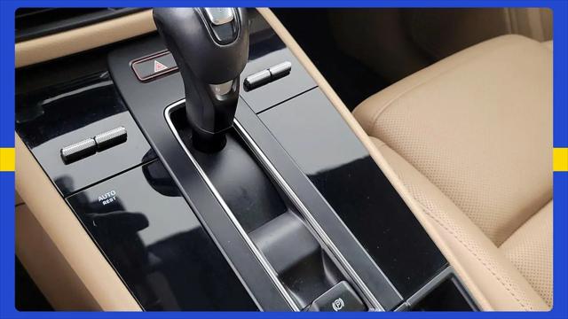 2023 Porsche Macan Macan
