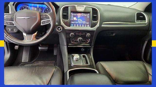 2019 Chrysler 300 Touring L