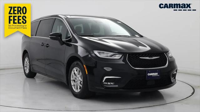2025 Chrysler Pacifica Select for sale in Bakersfield, CA