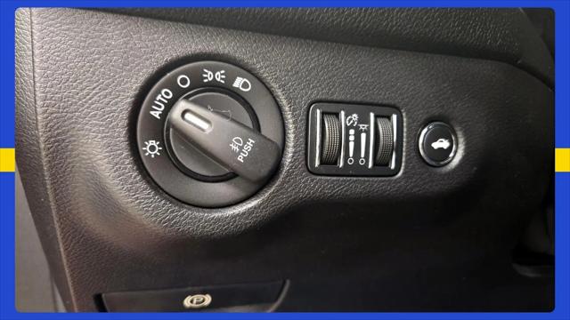 2015 Dodge Challenger R/T Shaker
