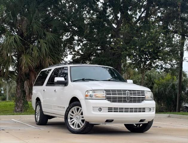 2014 Lincoln Navigator L Standard for sale in Tampa, FL