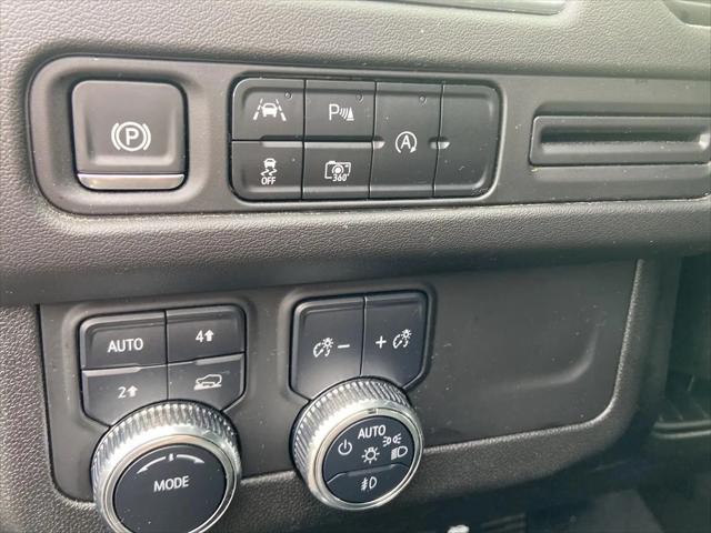2024 GMC Yukon 4WD SLT