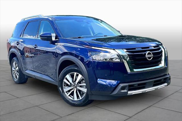 2025 Nissan Pathfinder SL 4WD