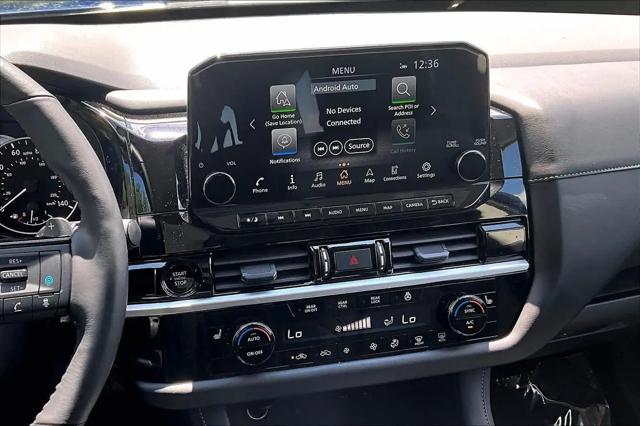 2025 Nissan Pathfinder SL 4WD