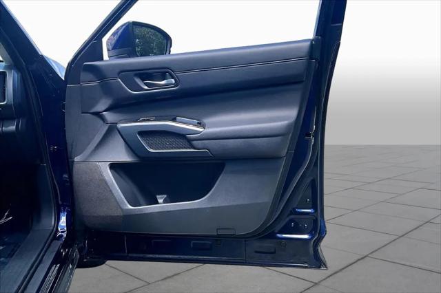 2025 Nissan Pathfinder SL 4WD