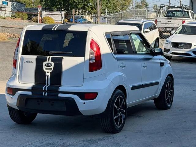 2013 Kia Soul +