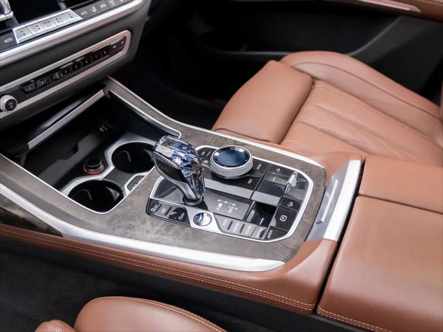 2021 BMW X7 M50i