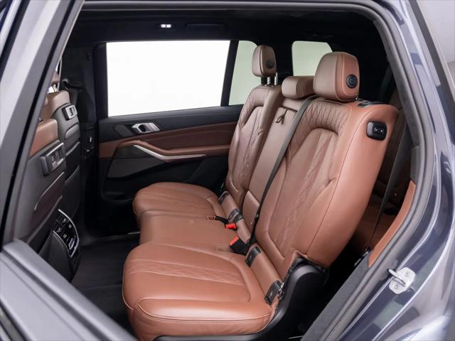 2021 BMW X7 M50i