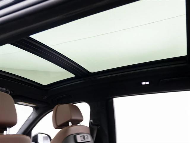 2021 BMW X7 M50i