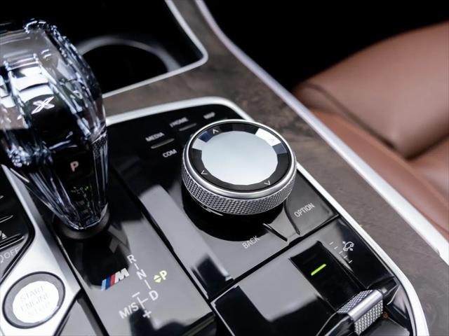 2021 BMW X7 M50i