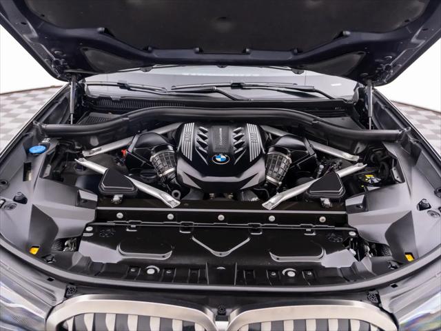 2021 BMW X7 M50i