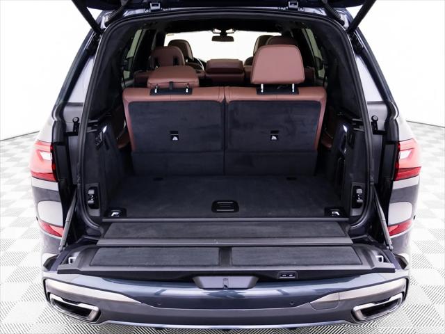 2021 BMW X7 M50i