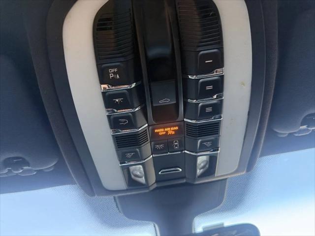 2018 Porsche Cayenne Platinum Edition