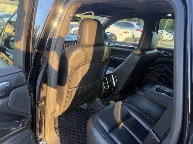 2018 Porsche Cayenne Platinum Edition