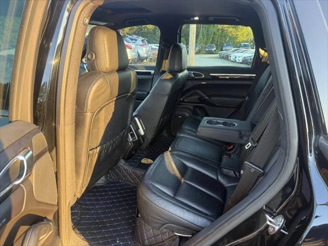 2018 Porsche Cayenne Platinum Edition