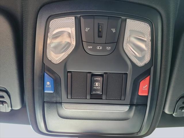 2025 Ram 1500 Warlock Crew Cab 4x4 57 Box