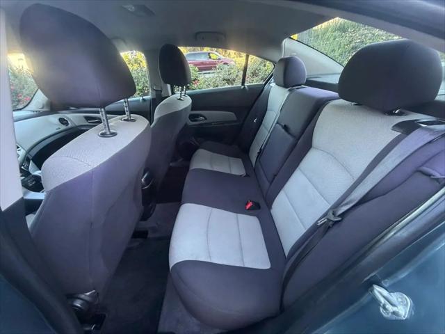 2012 Chevrolet Cruze LS