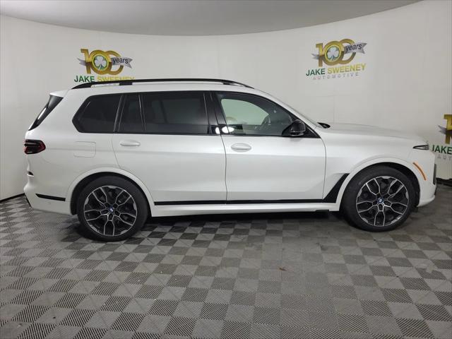 2024 BMW X7 M60i