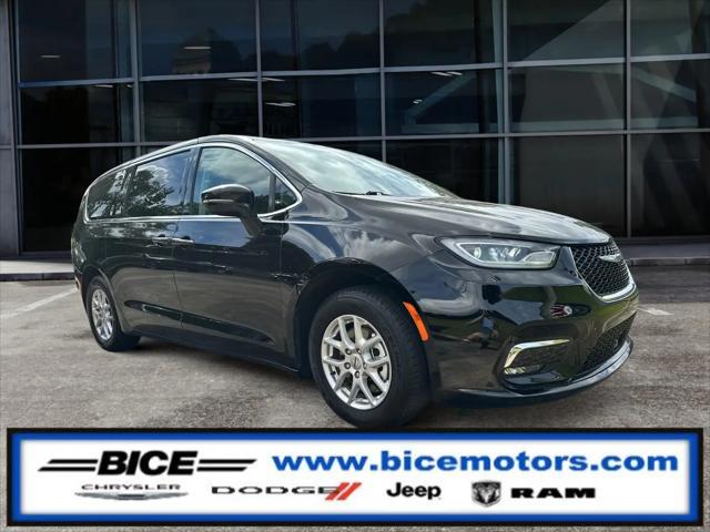 2024 Chrysler Pacifica Touring L for sale in Alexander City, AL