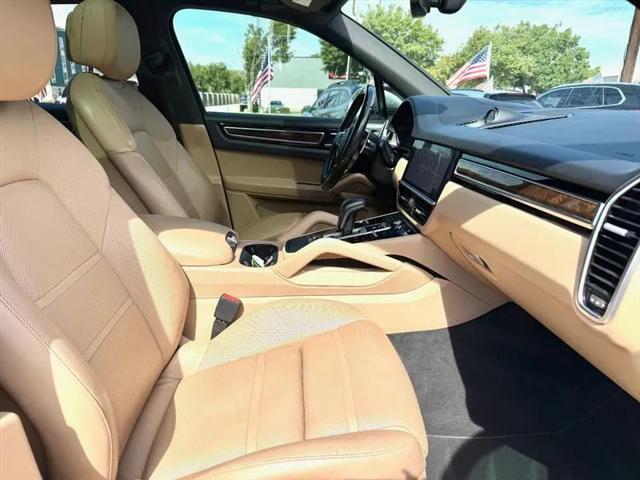 2019 Porsche Cayenne Base