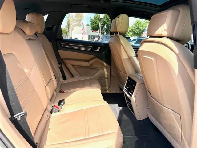 2019 Porsche Cayenne Base