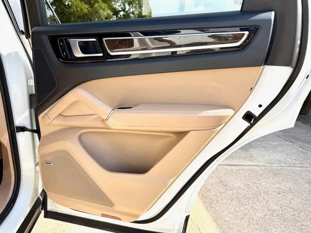 2019 Porsche Cayenne Base