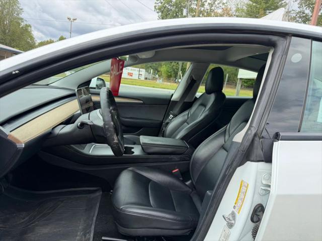 2022 Tesla Model 3 Rear-Wheel Drive