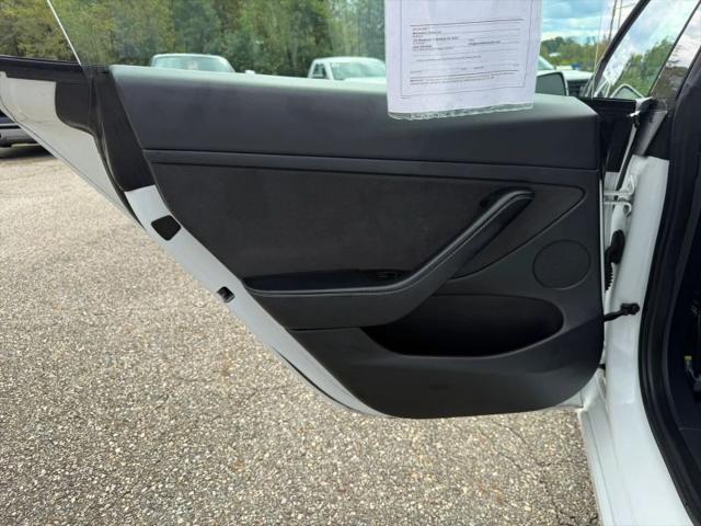 2022 Tesla Model 3 Rear-Wheel Drive