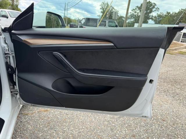 2022 Tesla Model 3 Rear-Wheel Drive