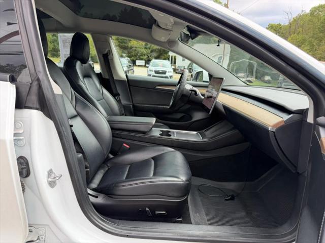 2022 Tesla Model 3 Rear-Wheel Drive