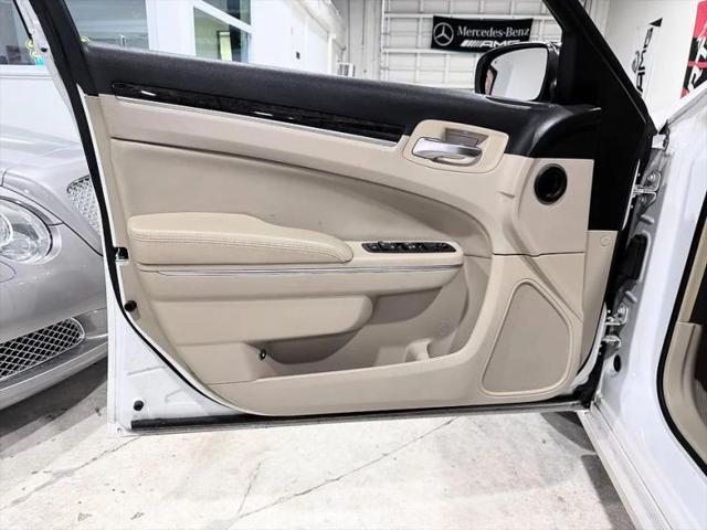 2013 Chrysler 300 Motown