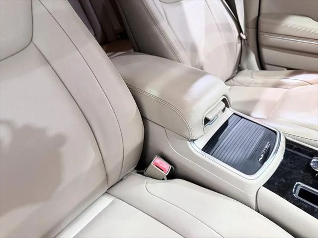 2013 Chrysler 300 Motown