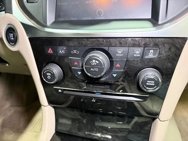 2013 Chrysler 300 Motown