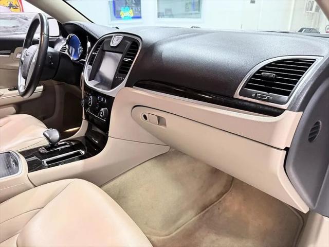 2013 Chrysler 300 Motown