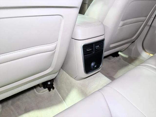 2013 Chrysler 300 Motown