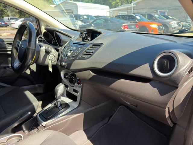 2017 Ford Fiesta SE