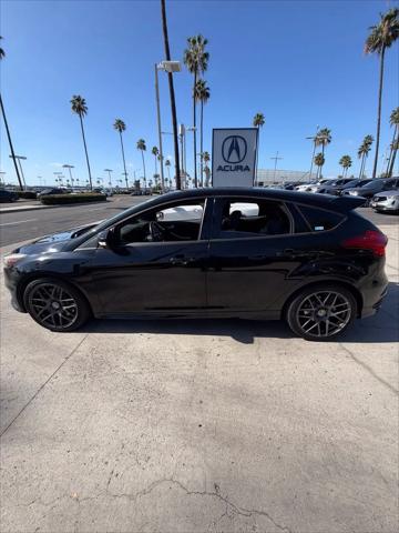 2018 Ford Focus ST