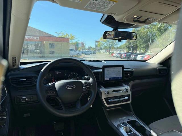 2021 Ford Explorer Base