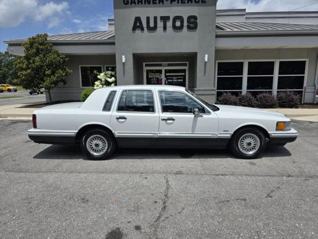 1993 Lincoln Town Car Signature for sale in Florence, AL