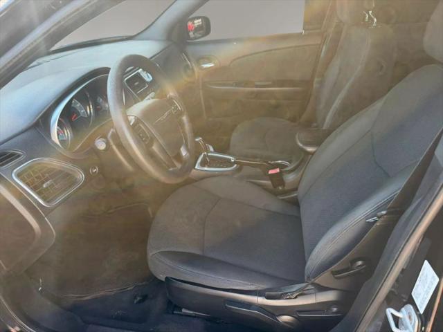 2012 Chrysler 200 LX