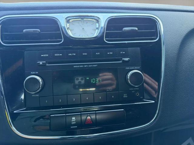 2012 Chrysler 200 LX