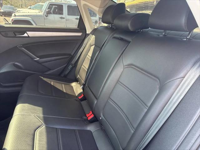 2021 Volkswagen Passat 2.0T SE