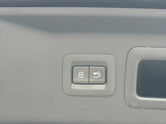 2024 Mazda X-90 3.3 Turbo Select