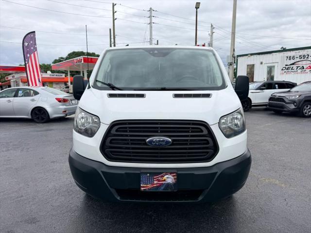 2018 Ford Transit w/Sliding Side Door w/RWB