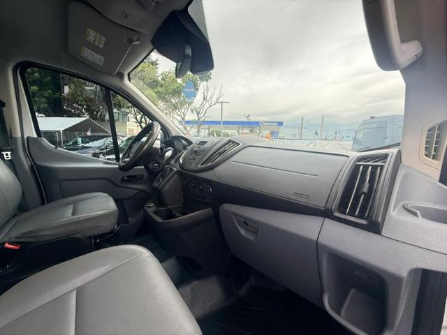 2018 Ford Transit w/Sliding Side Door w/RWB