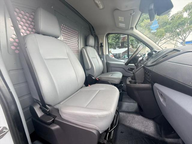 2018 Ford Transit w/Sliding Side Door w/RWB