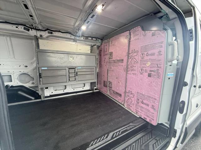 2018 Ford Transit w/Sliding Side Door w/RWB