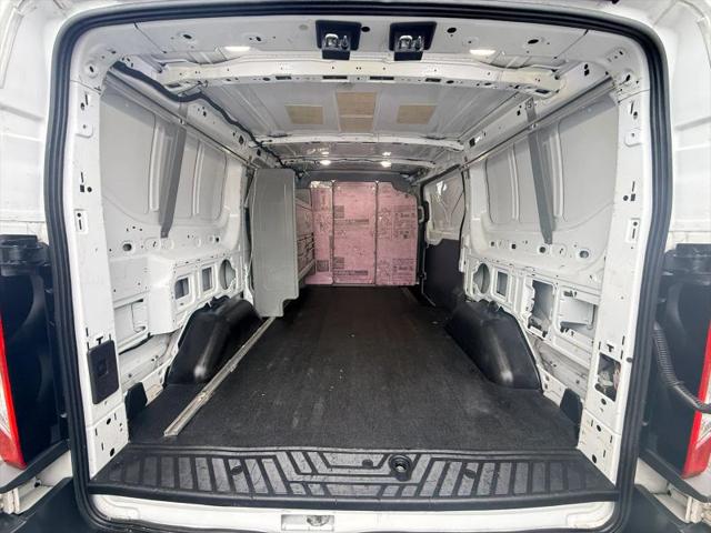 2018 Ford Transit w/Sliding Side Door w/RWB