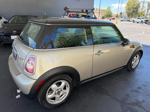 2011 MINI Cooper Cooper